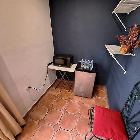 Magnificent Private Room Near Airport #1 Комаягуа Экстерьер фото