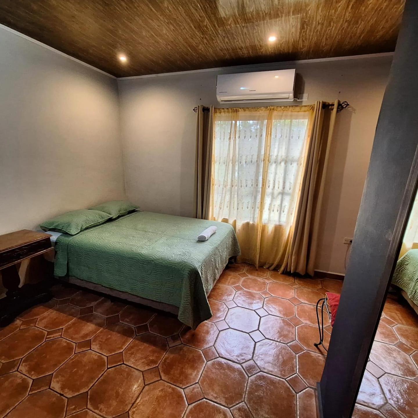 Magnificent Private Room Near Airport #1 Комаягуа Экстерьер фото