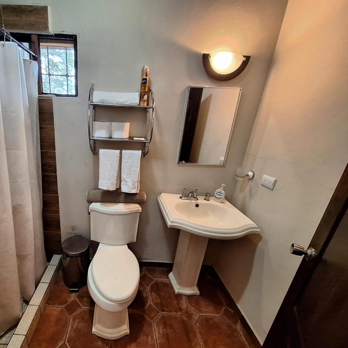 Magnificent Private Room Near Airport #1 Комаягуа Экстерьер фото